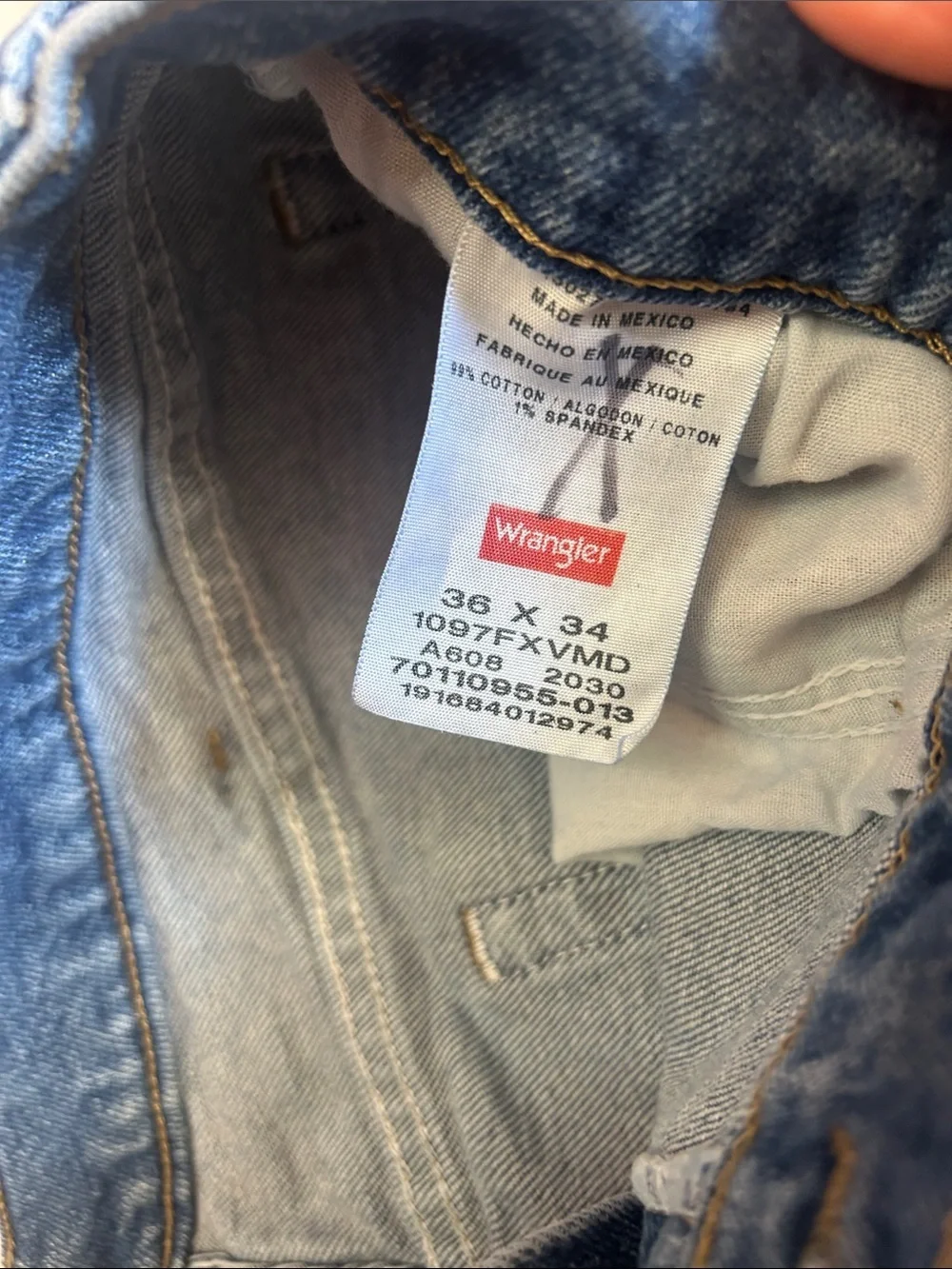 Wrangler Men's Straight Jeans in Classic Blue Denim